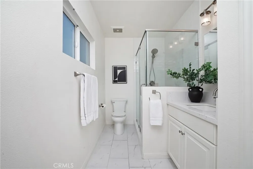 8550 Raviller Drive Downey, CA 90240