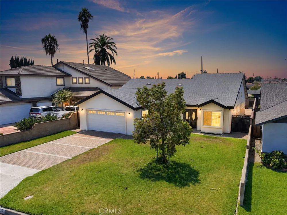 8550 Raviller Drive Downey, CA 90240