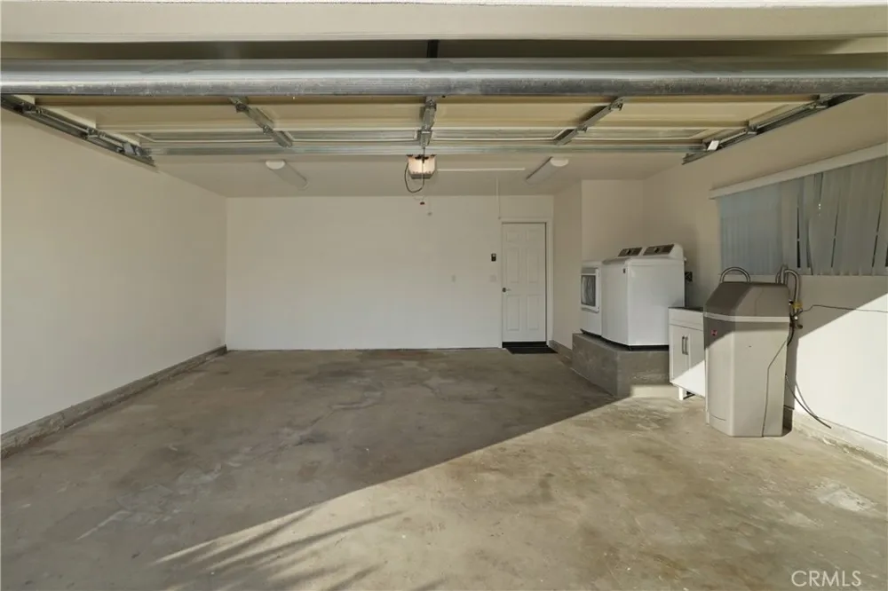 8550 Raviller Drive Downey, CA 90240