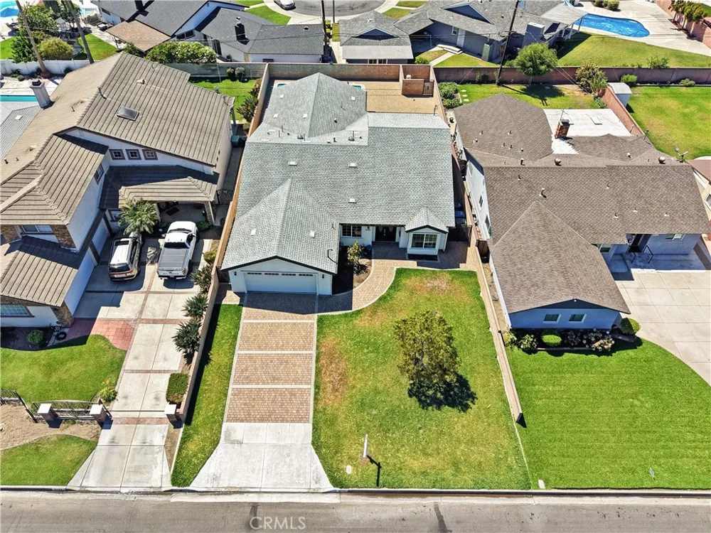 8550 Raviller Drive Downey, CA 90240