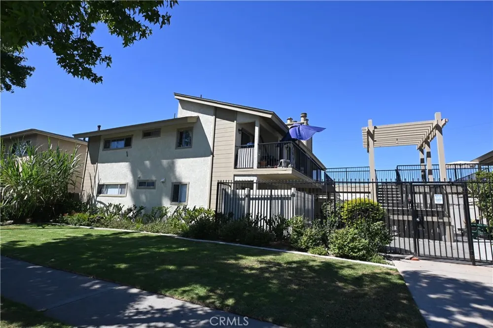 810 Center Street Costa Mesa, CA 92627