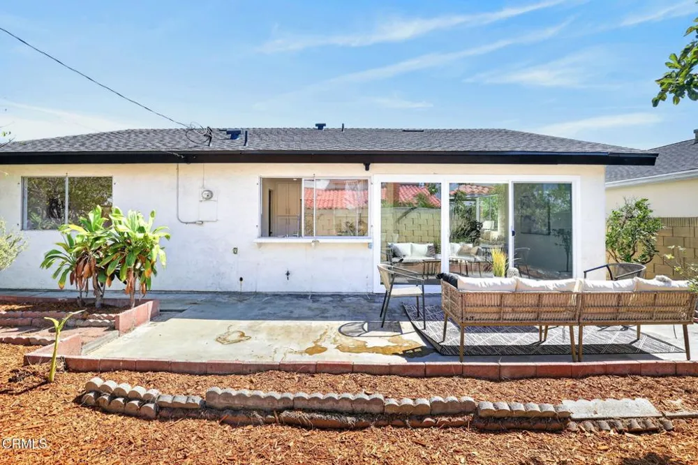 327 W 230th Street Carson, CA 90745