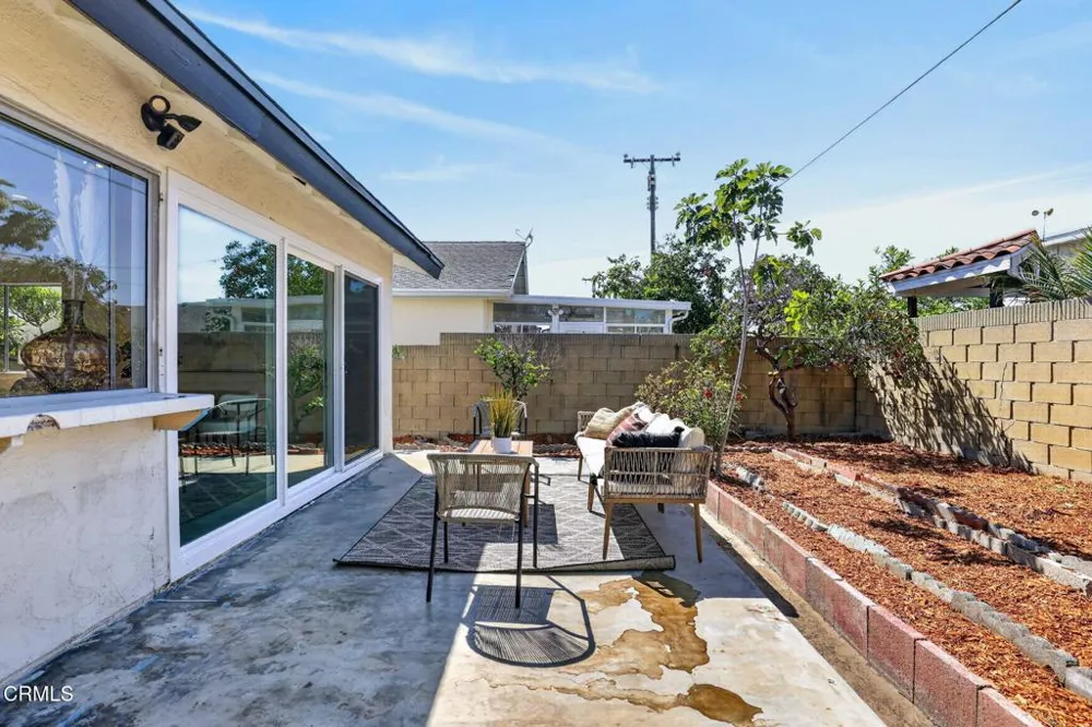 327 W 230th Street Carson, CA 90745