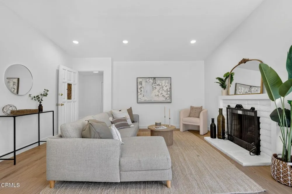 327 W 230th Street Carson, CA 90745