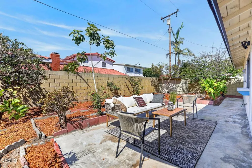 327 W 230th Street Carson, CA 90745