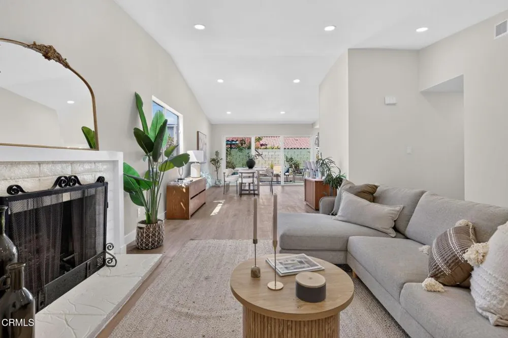 327 W 230th Street Carson, CA 90745