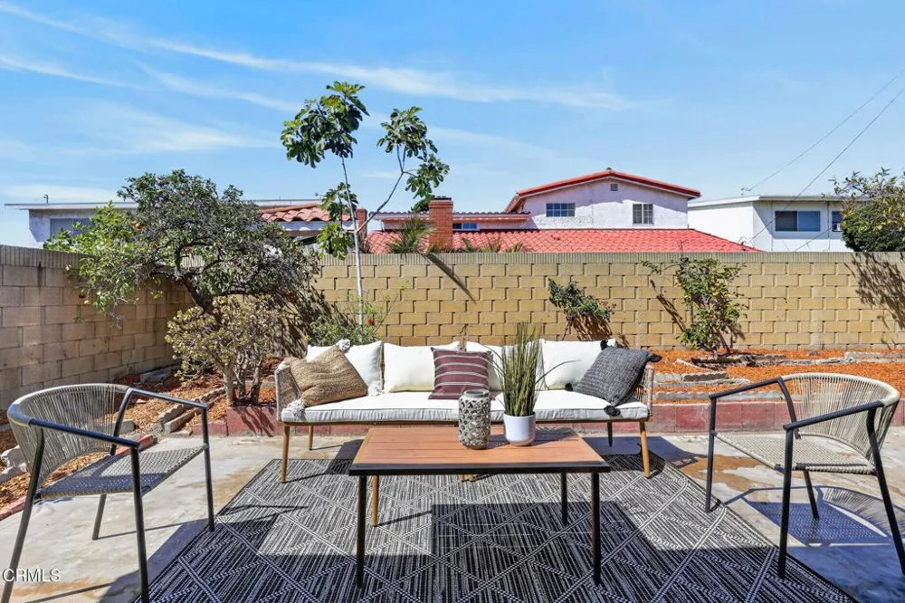 327 W 230th Street Carson, CA 90745
