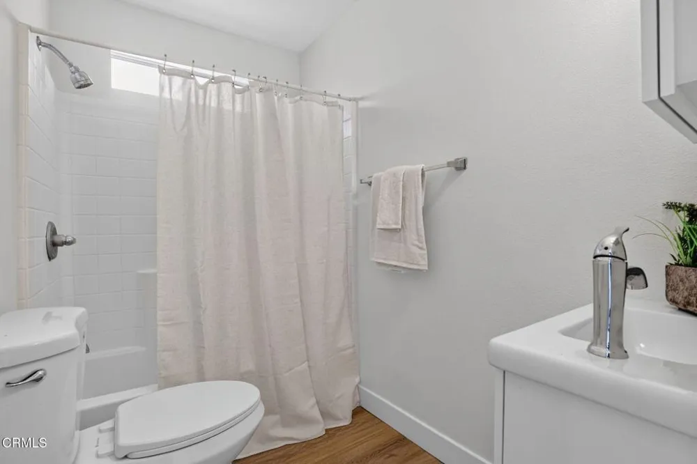 327 W 230th Street Carson, CA 90745