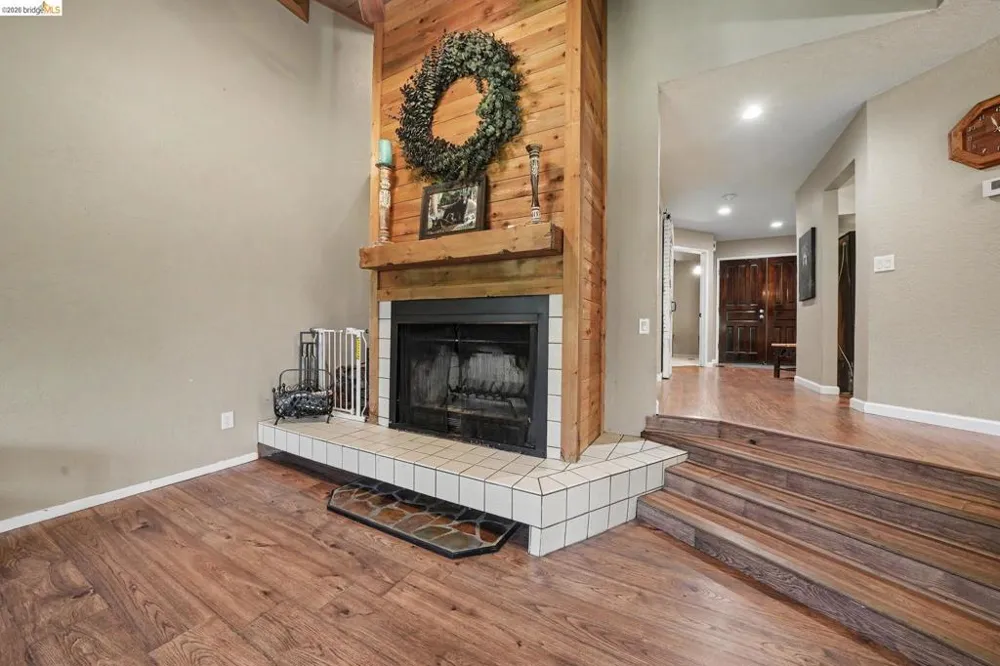1128 Fairway Ct Murphys, CA 95247