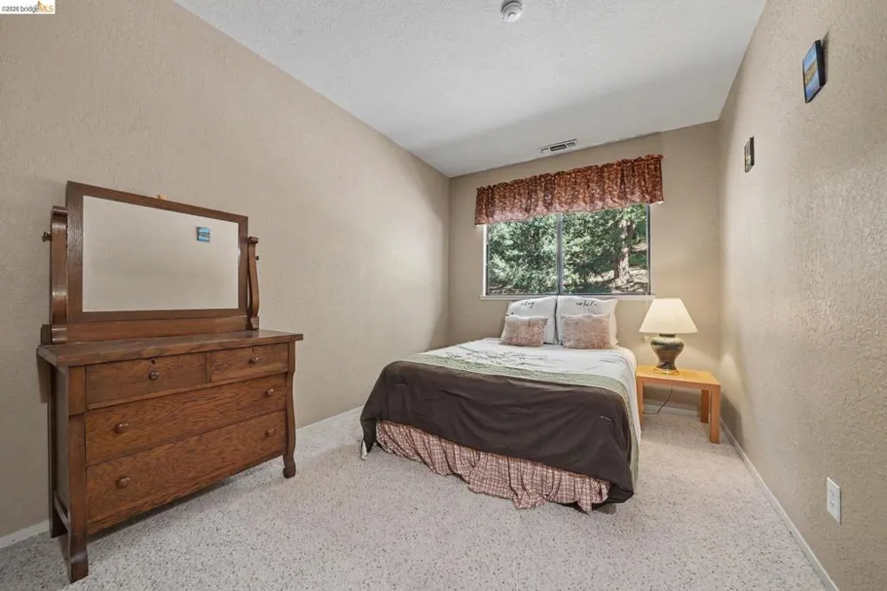 1128 Fairway Ct Murphys, CA 95247