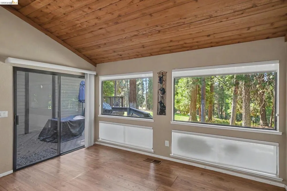 1128 Fairway Ct Murphys, CA 95247
