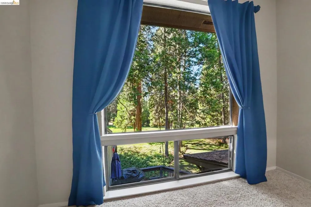 1128 Fairway Ct Murphys, CA 95247