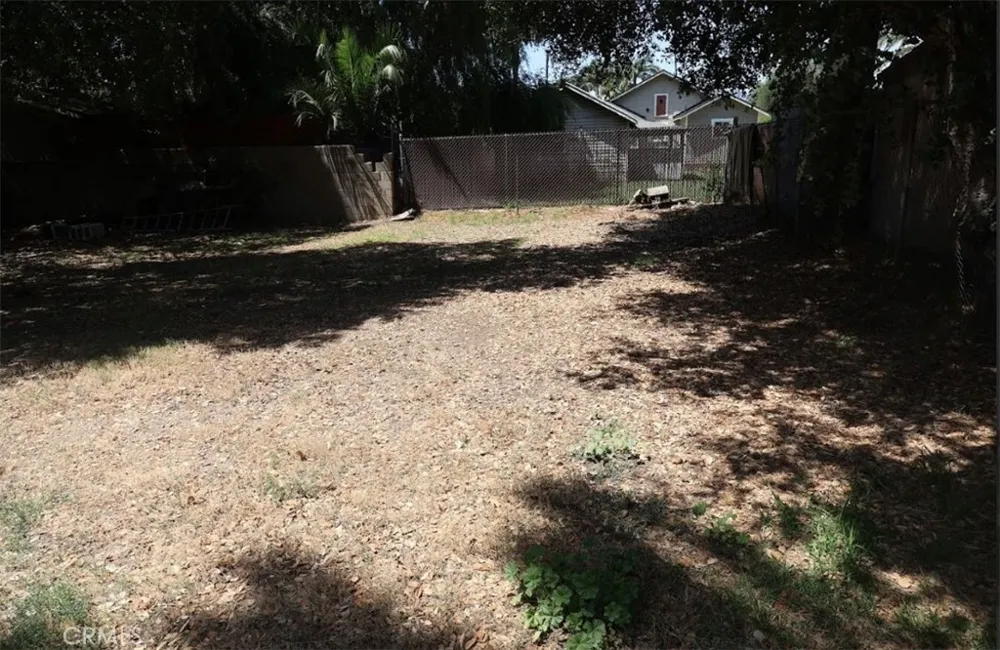 209 Carlton Pasadena, CA 91103