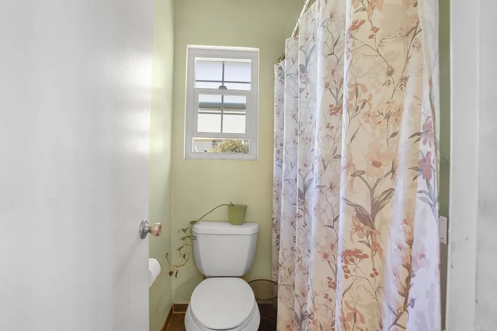 2115 Manzana Way Paradise Hills, CA 92139