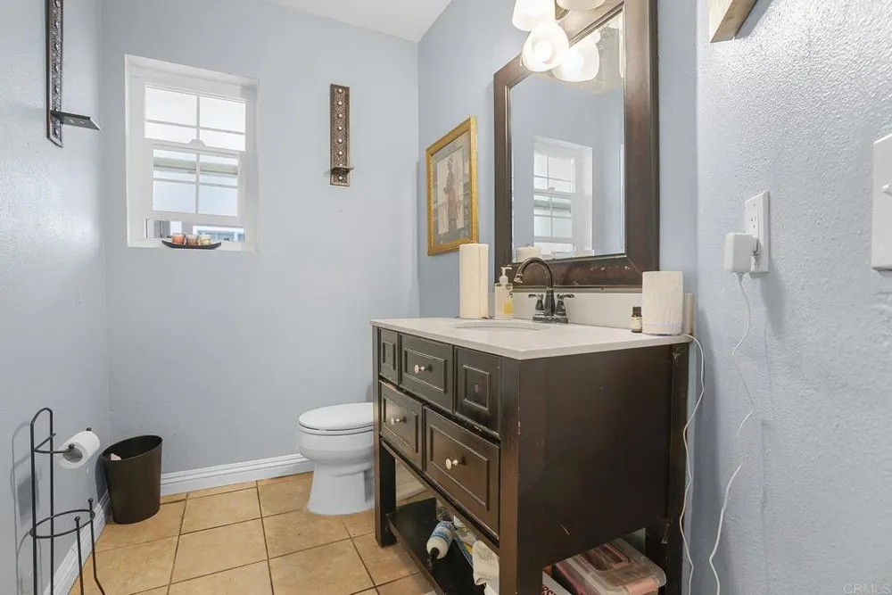 2115 Manzana Way Paradise Hills, CA 92139