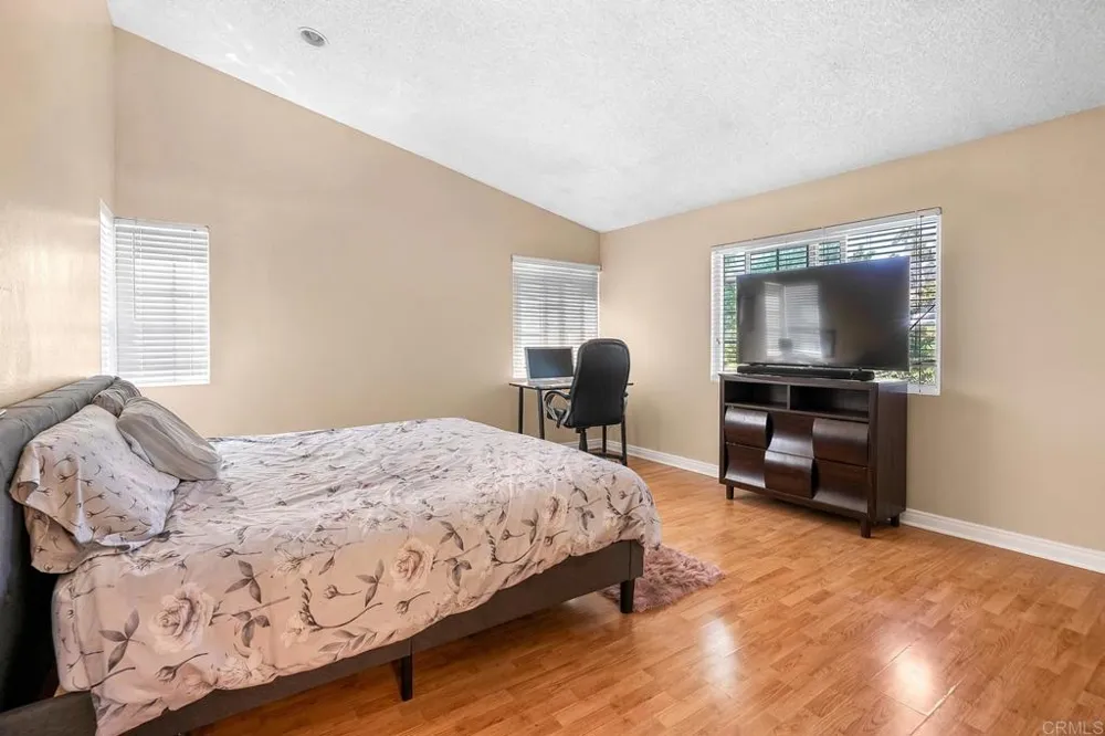 2115 Manzana Way Paradise Hills, CA 92139