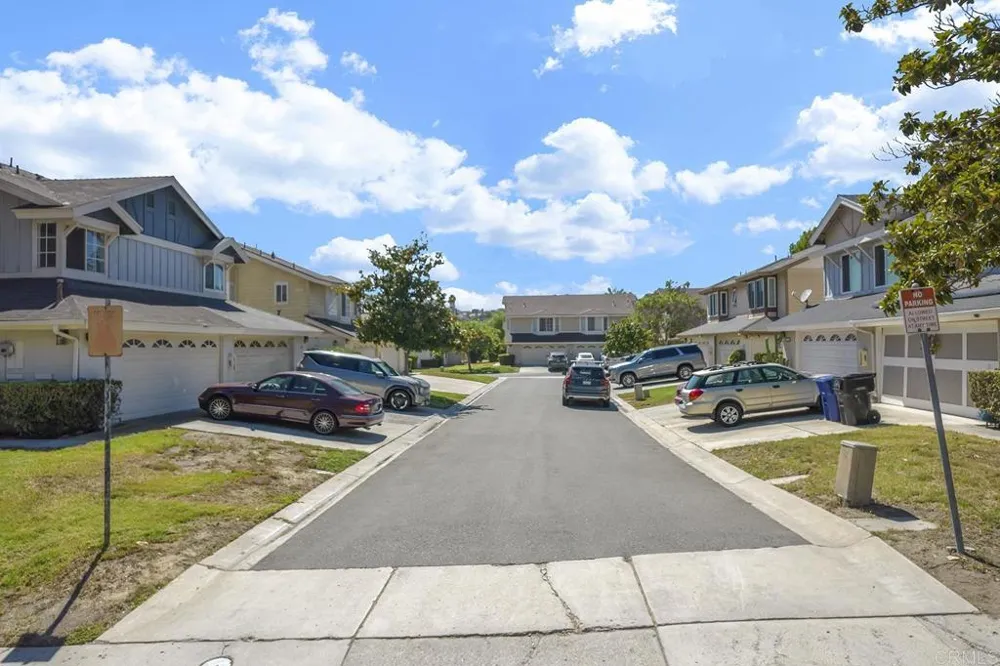 2115 Manzana Way Paradise Hills, CA 92139