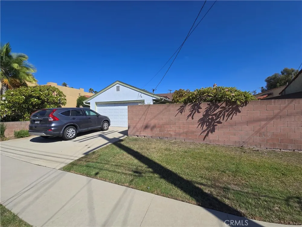 4322 E Ransom Long Beach, CA 90804