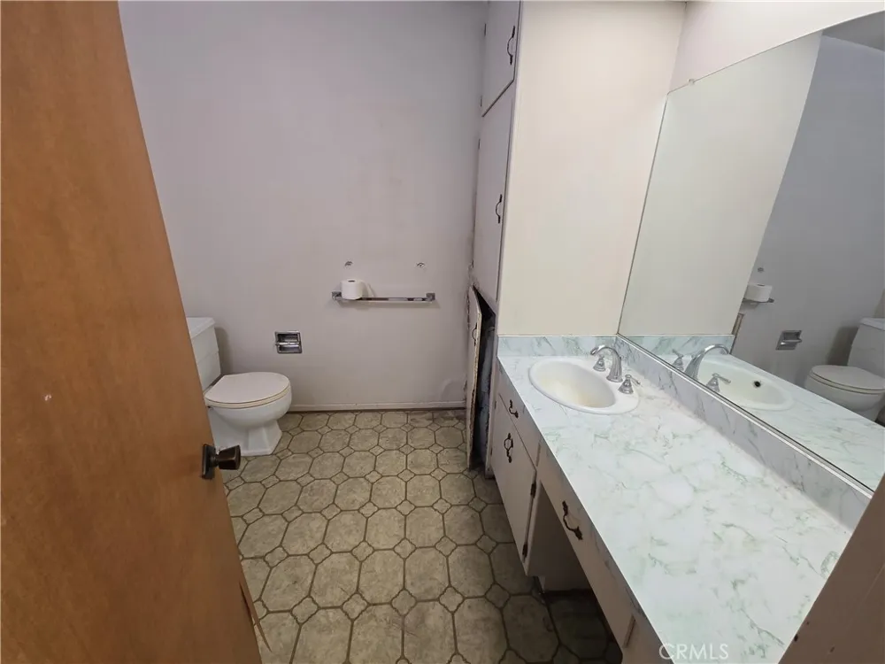 4322 E Ransom Long Beach, CA 90804