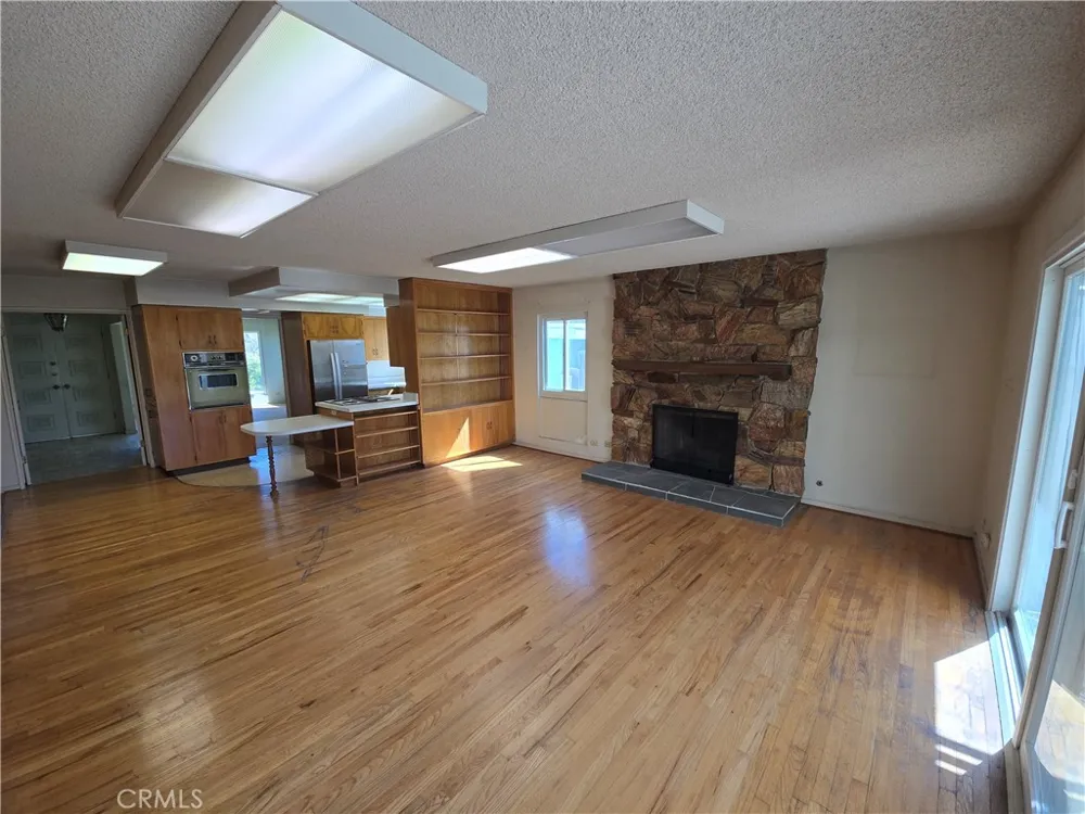 4322 E Ransom Long Beach, CA 90804