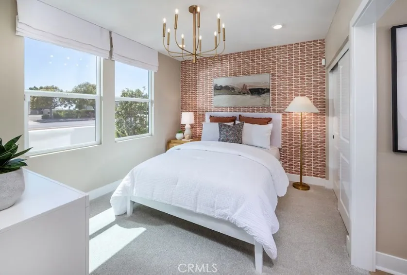 1074 E Overlook Drive Orange, CA 92867