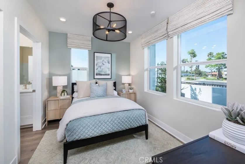 1074 E Overlook Drive Orange, CA 92867
