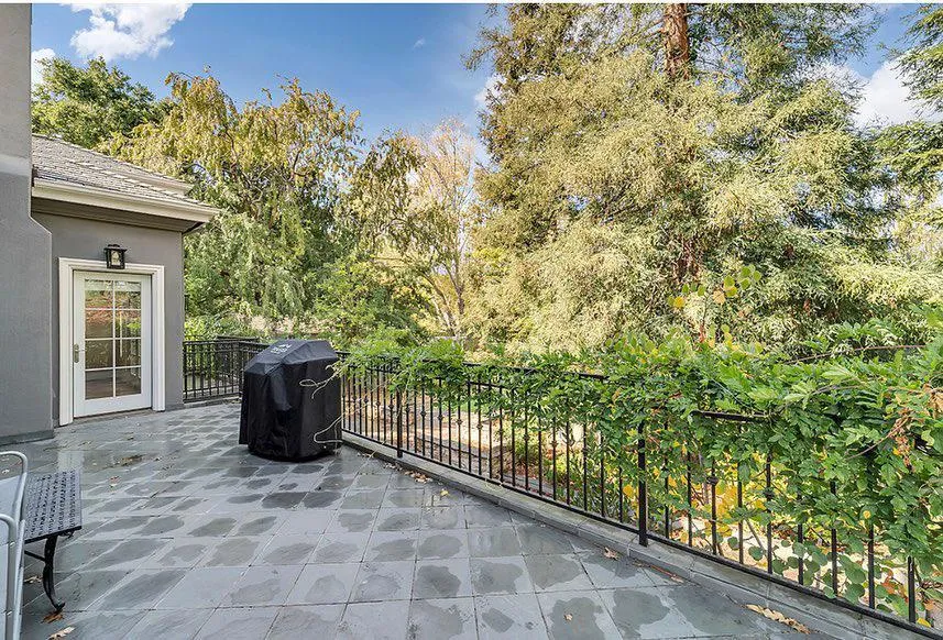 2120 Stockbridge Avenue Woodside, CA 94062