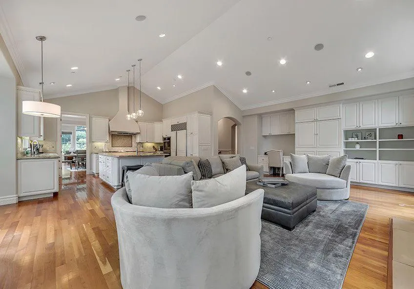 2120 Stockbridge Avenue Woodside, CA 94062
