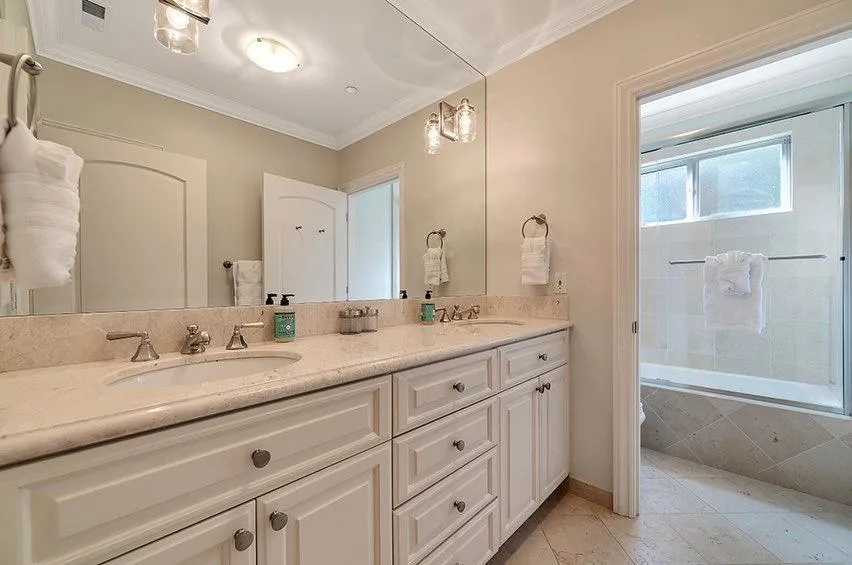 2120 Stockbridge Avenue Woodside, CA 94062