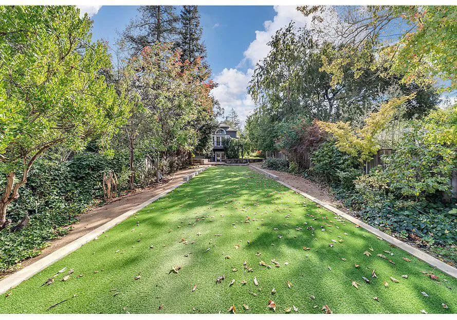 2120 Stockbridge Avenue Woodside, CA 94062