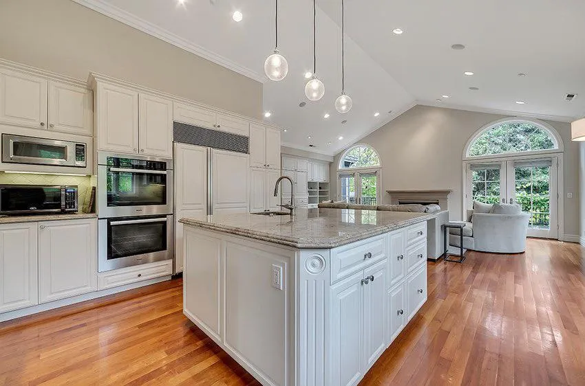 2120 Stockbridge Avenue Woodside, CA 94062