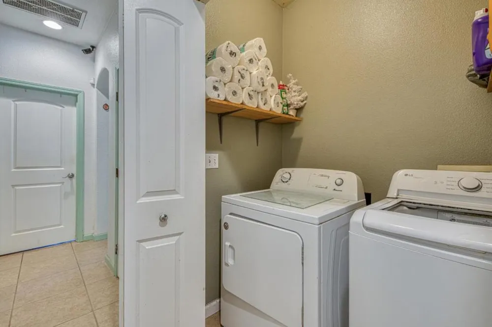 222 Vineyard Drive Greenfield, CA 93927
