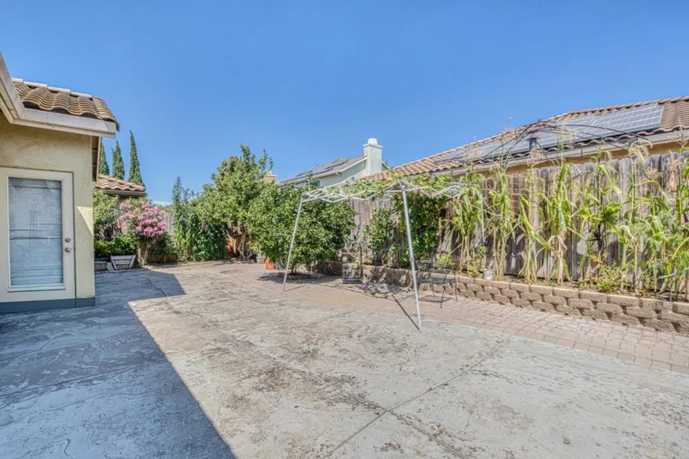 222 Vineyard Drive Greenfield, CA 93927