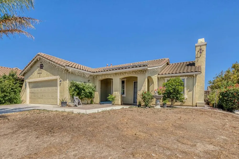 222 Vineyard Drive Greenfield, CA 93927