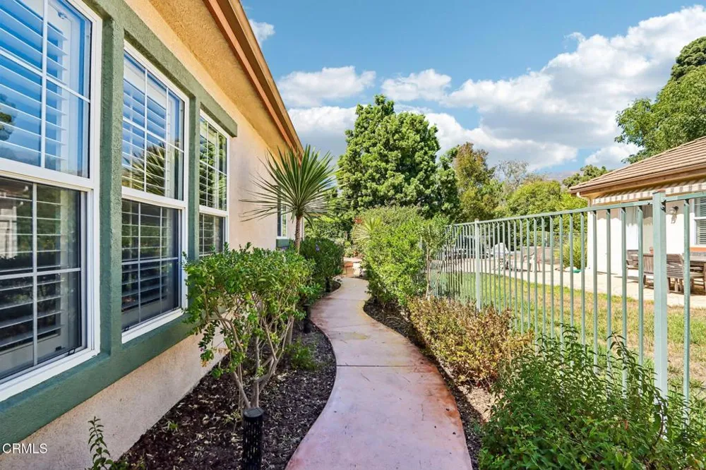 1214 Grant Line Street Santa Paula, CA 93060