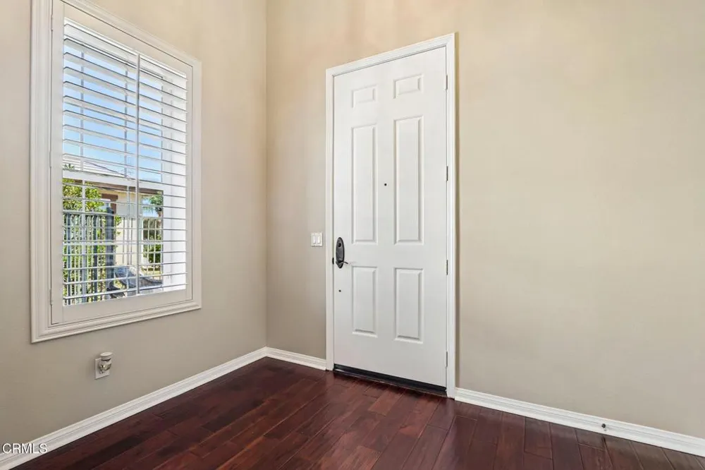 1214 Grant Line Street Santa Paula, CA 93060