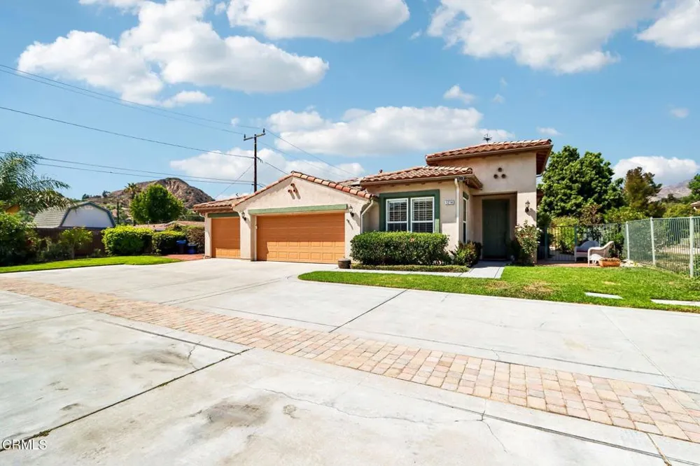 1214 Grant Line Street Santa Paula, CA 93060