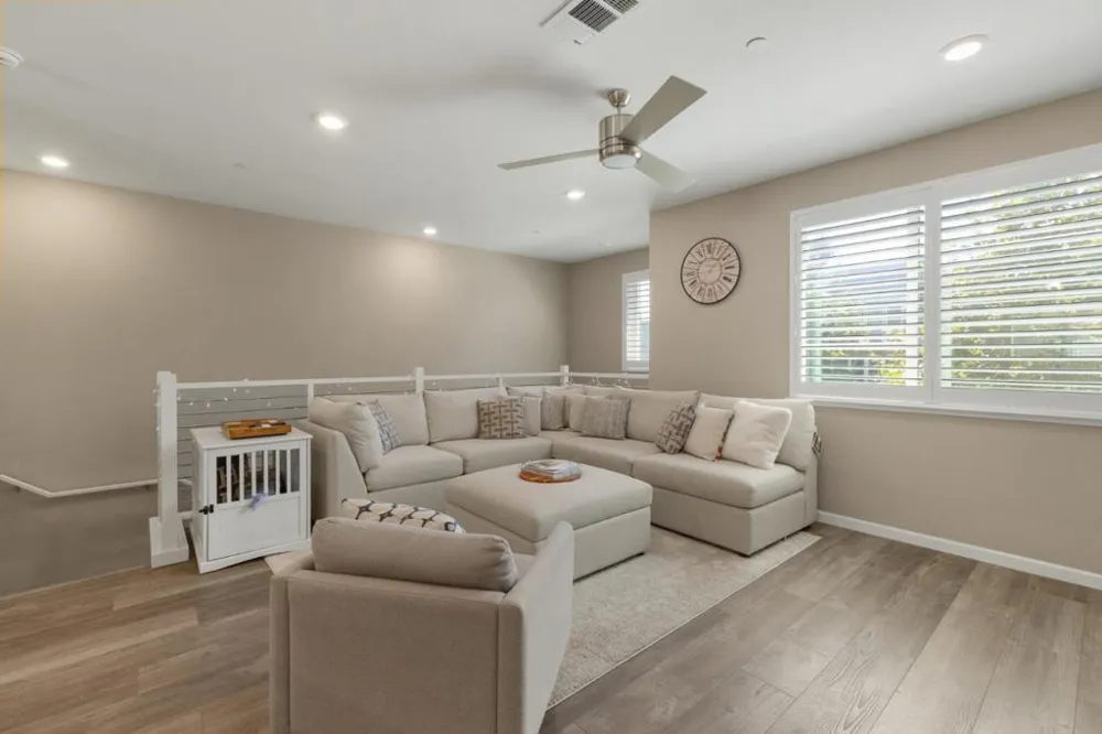 133 Llano De Los Robles Avenue #3 San Jose, CA 95136
