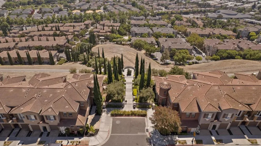 133 Llano De Los Robles Avenue #3 San Jose, CA 95136