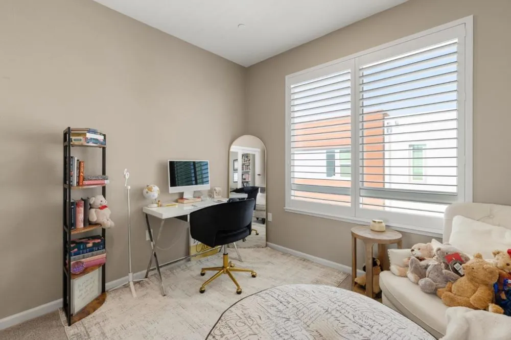 133 Llano De Los Robles Avenue #3 San Jose, CA 95136