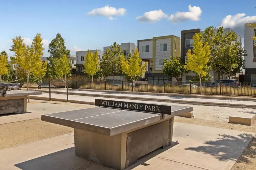133 Llano De Los Robles Avenue #3 San Jose, CA 95136
