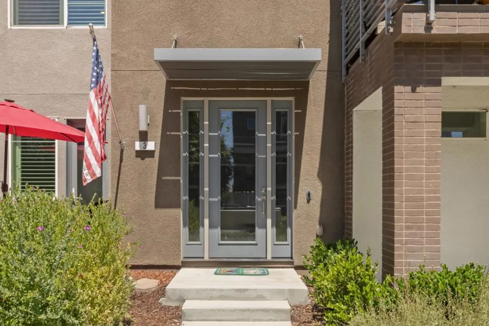 133 Llano De Los Robles Avenue #3 San Jose, CA 95136