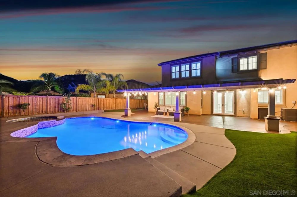 563 Chandler Ct Escondido, CA 92027
