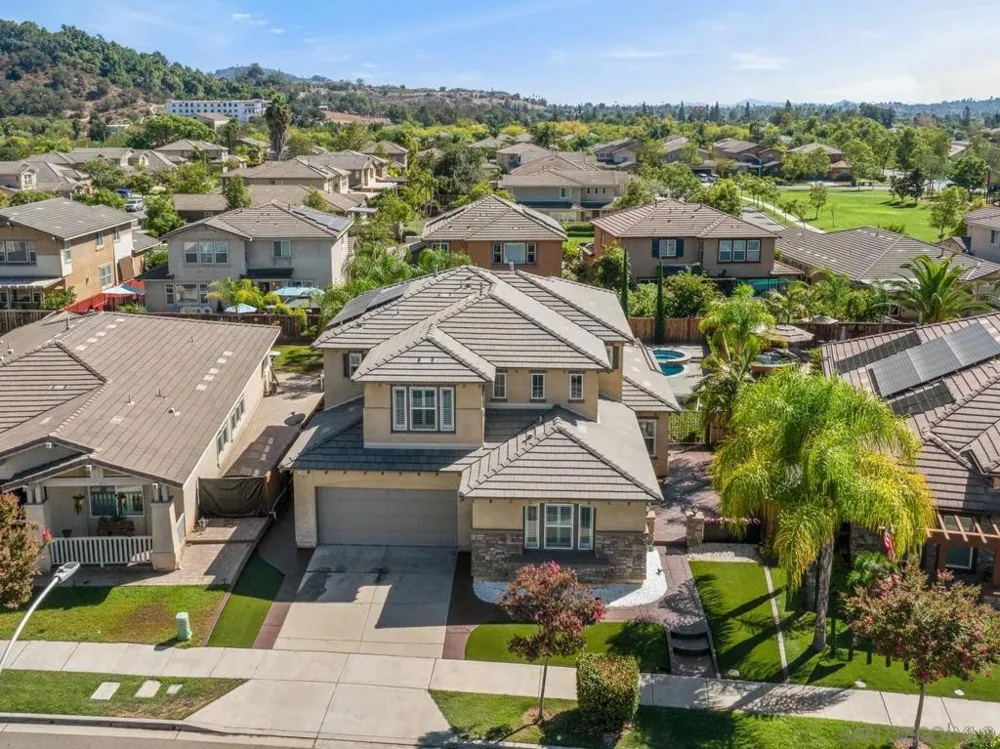 563 Chandler Ct Escondido, CA 92027