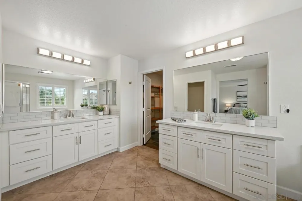 563 Chandler Ct Escondido, CA 92027
