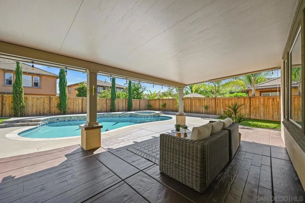 563 Chandler Ct Escondido, CA 92027
