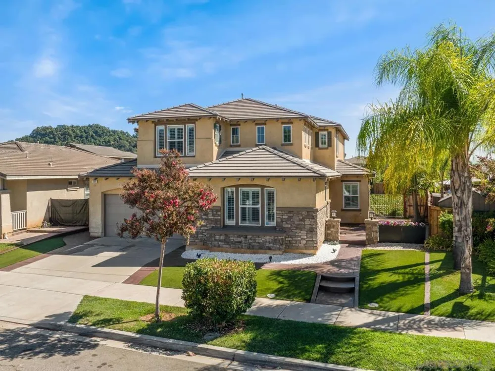 563 Chandler Ct Escondido, CA 92027
