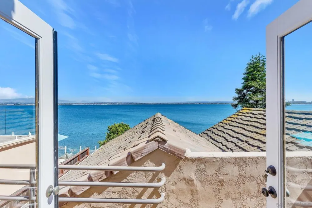 69 Spinnaker Way Coronado, CA 92118