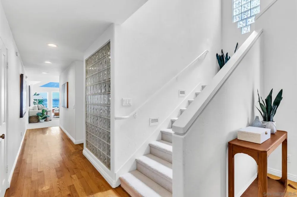 69 Spinnaker Way Coronado, CA 92118