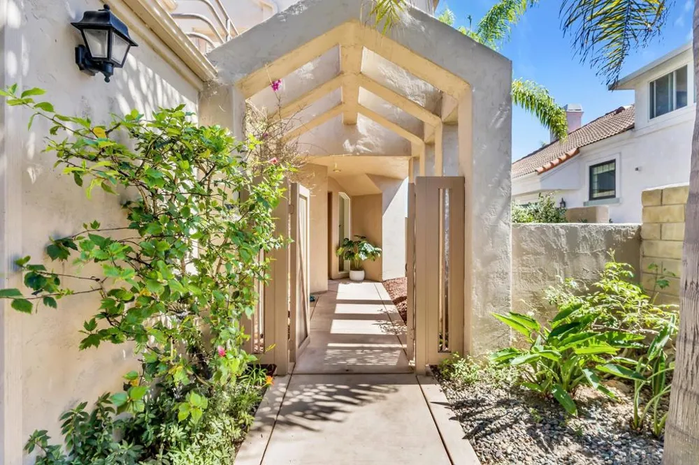 69 Spinnaker Way Coronado, CA 92118
